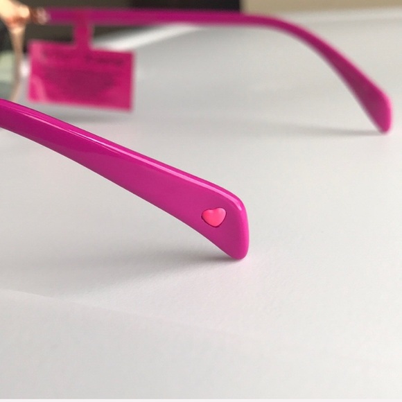 Betsey Johnson Aviator Style Sunglasses - Picture 6 of 7